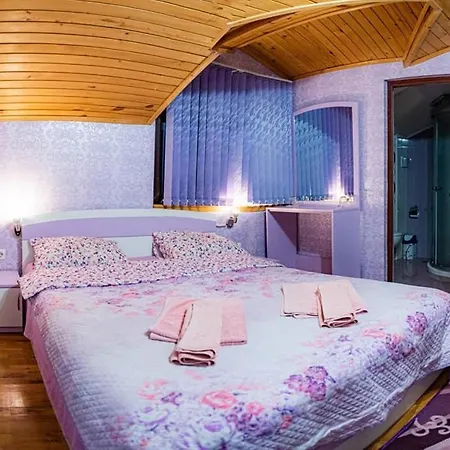 Stanchevata Kashta 3* Zlatograd